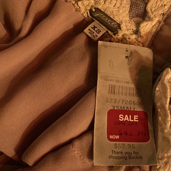 Gimmicks Buckle double strap drawstring mauve lace top - Picture 6 of 7